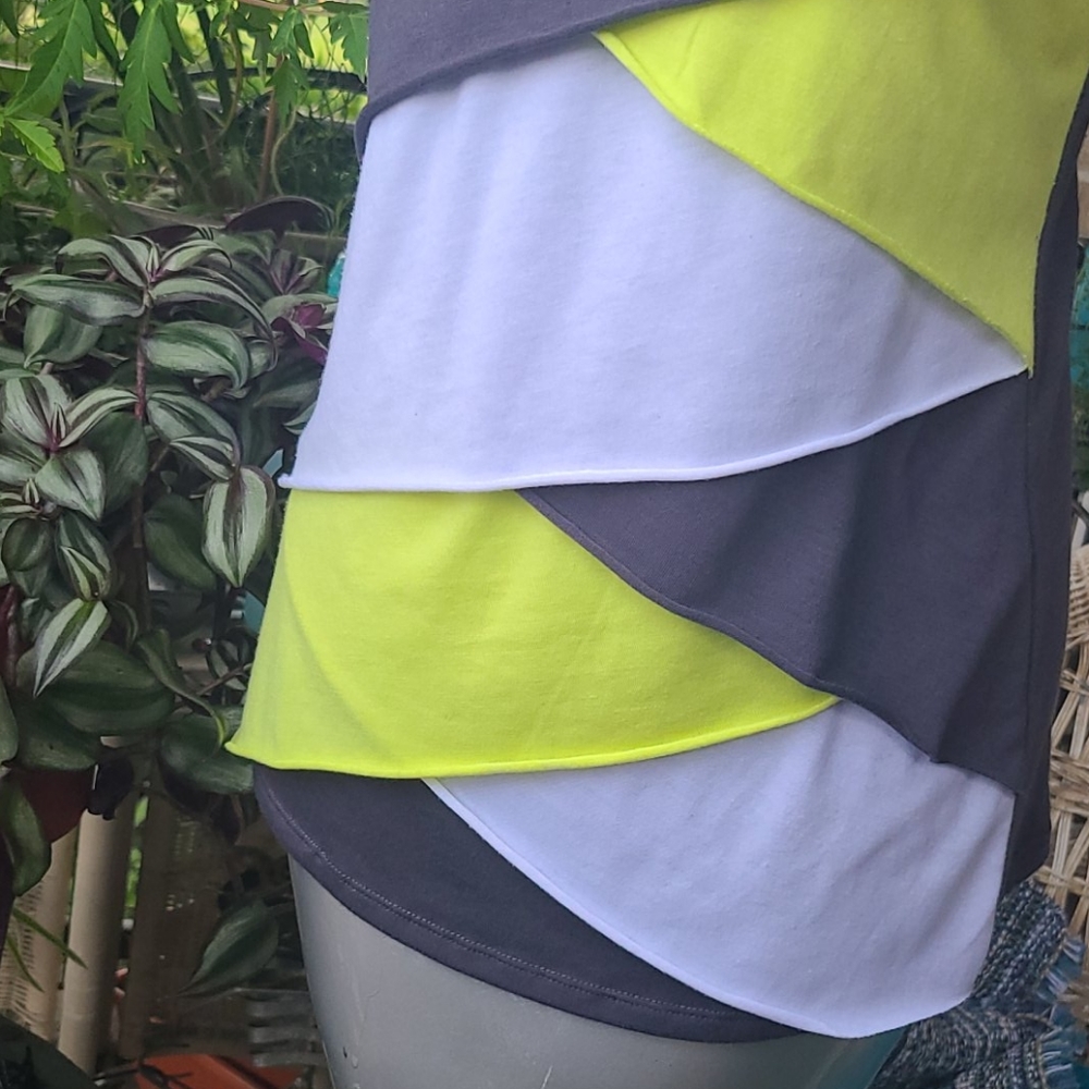 Top - Picture 7 of 8